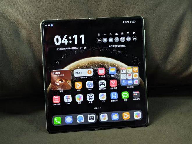 款芯片！华为MatePad Mini就要来了pg电子试玩平台88吋OLED屏幕三折屏同(图5)